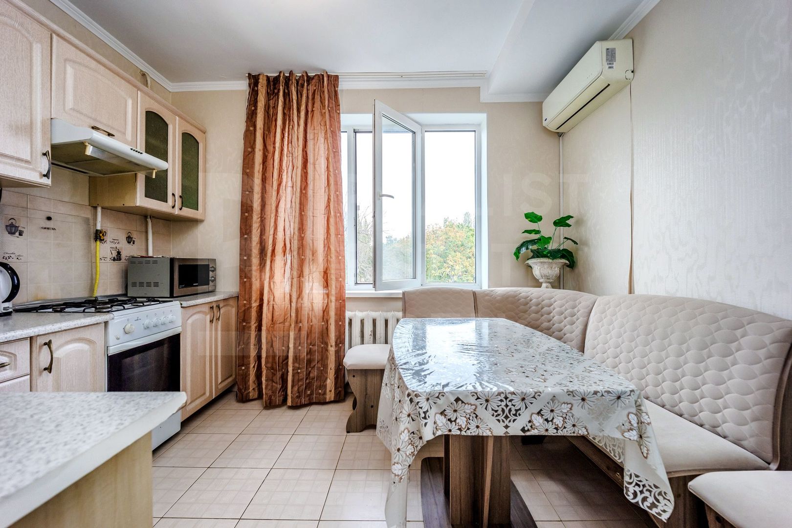 Vânzare, apartament, o cameră, str. Florilor, Râșcani - Poză 2