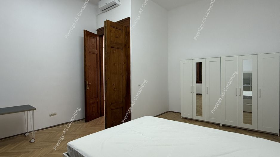 Apartament 4 Camere 150 mp | Balcon cu vedere directa spre Piata Victoriei - Poză 11