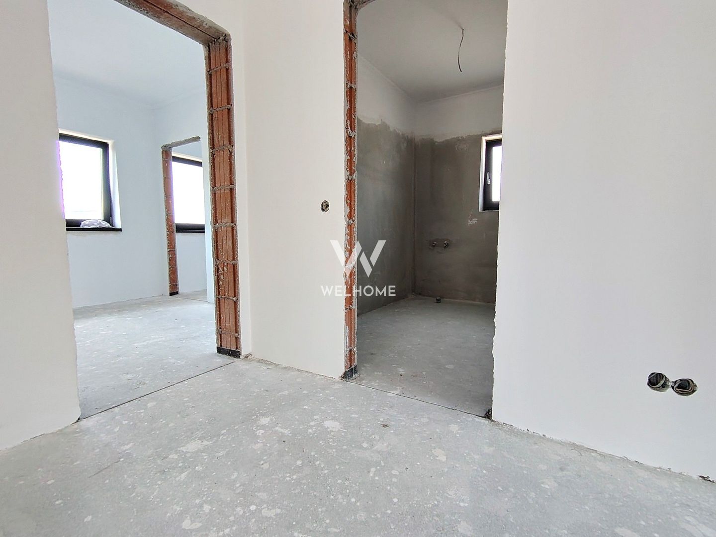 Casa Sibiu -  4 camere, 2 bai, curte - Poză 15