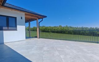 Casă spectaculoasă de vanzare situată în Tocile – „Mica Elvetie" - Poză 3