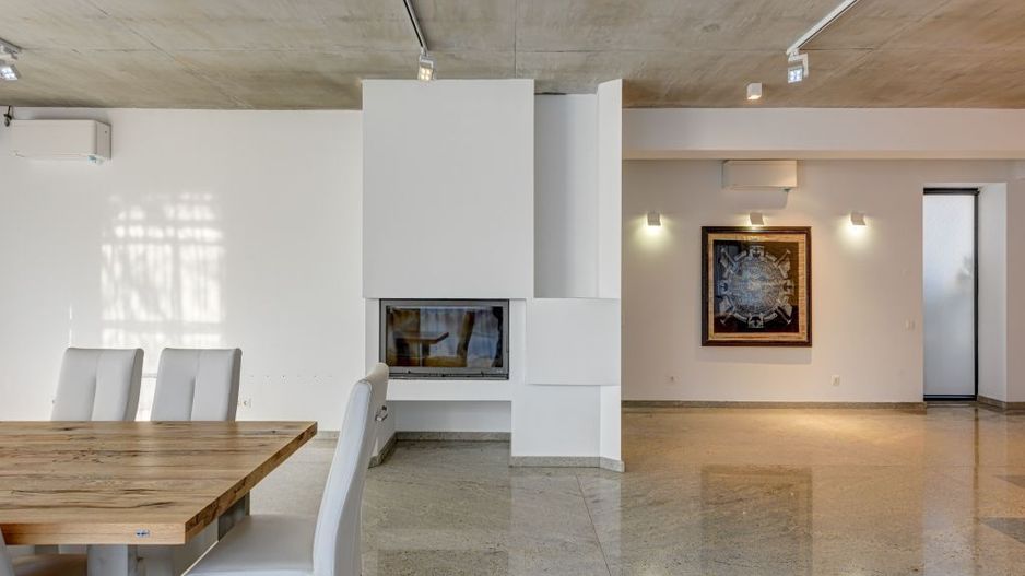 Modern villa | 6 rooms | Iancu Nicolae - Poză 1