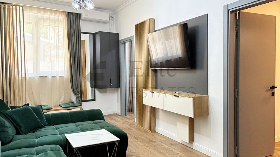 Apartament ultracentral cu 3 camere de inchirat - Poză 1