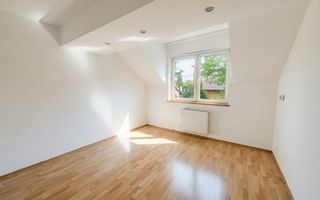 Casa individuala cu 5 camere și garaj | Simion Barnutiu - Poză 3
