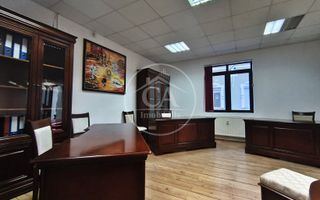 Spațiu comercial de închiriat în zonă Centrală, Oradea - Poză 4