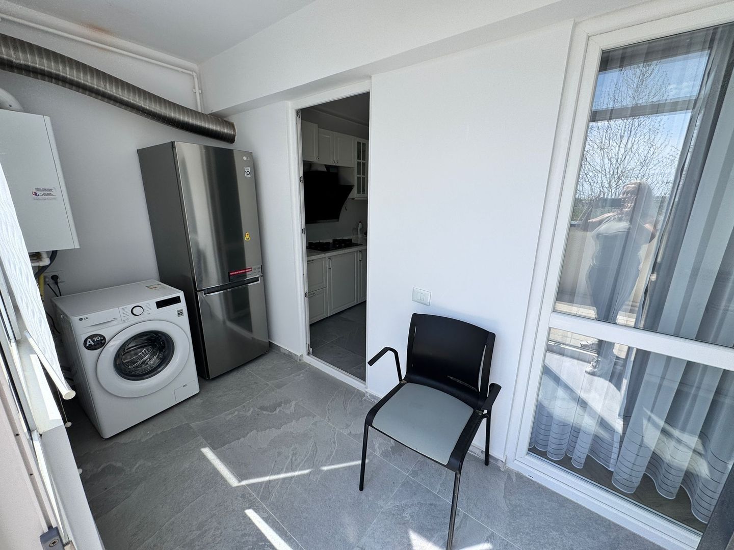 AP. 2 CAMERE PLATANI, TERASA 20 MP, MOBILAT, PARCARE INCLUSA, COMIS 0% - Poză 5