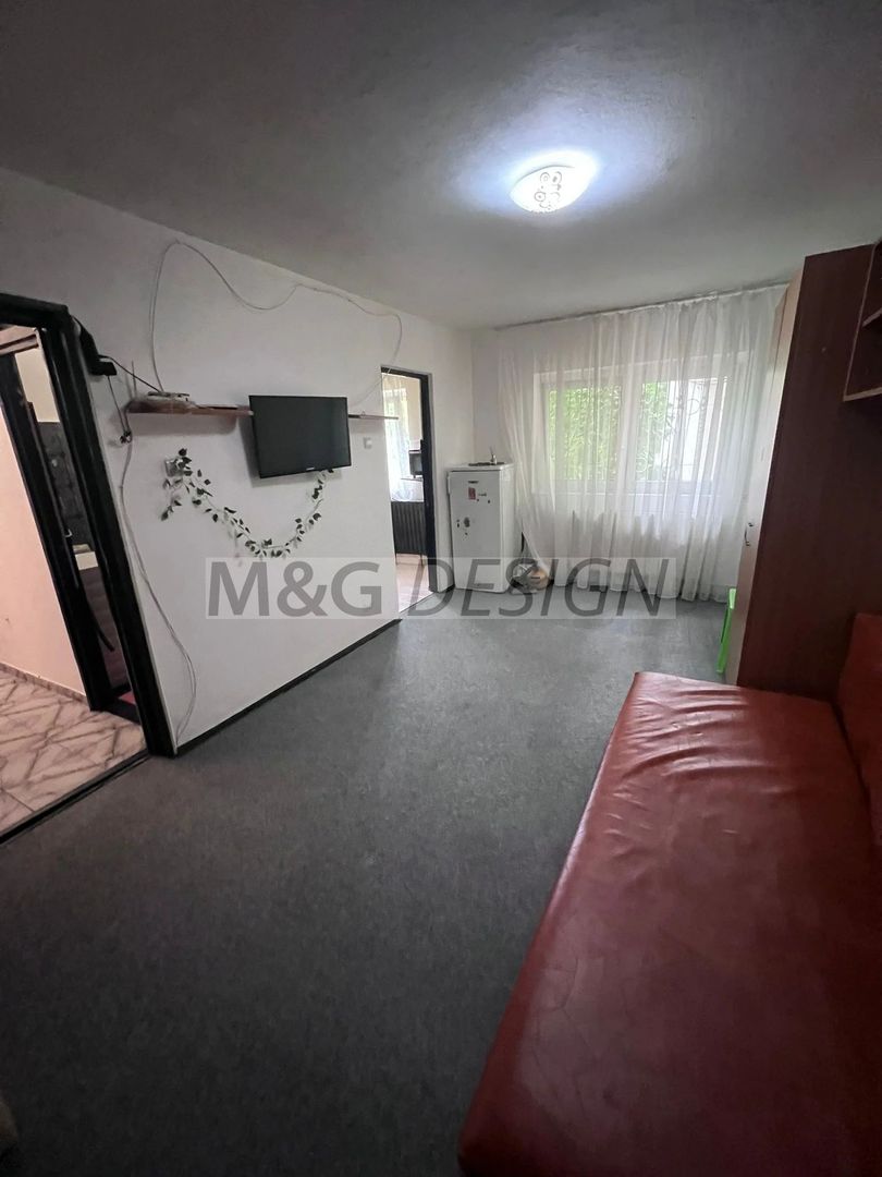 Garsoniera, zona Lipovei, ideal investitie - Poză 1