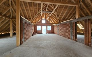 Conac boieresc în zona centrală a municipiului Alba Iulia - Poză 11