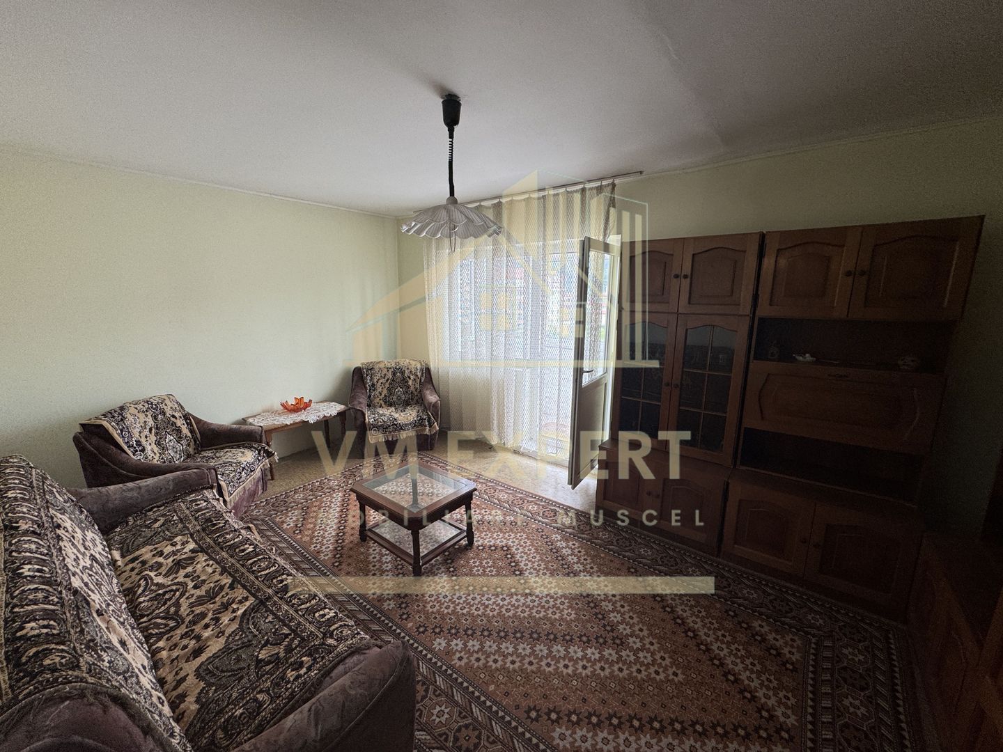 APARTAMENT 2 CAMERE 2 BALCOANE ETAJ 4 GRUI CAMPULUNG - Poză 2