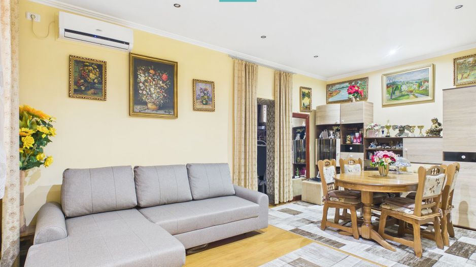 Apartament cu 2 camere pe Str.Episcopiei - Poză 11