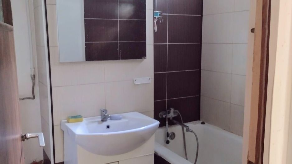 De vanzare apartament 2 camere - Alexandru Obregia - Poză 4