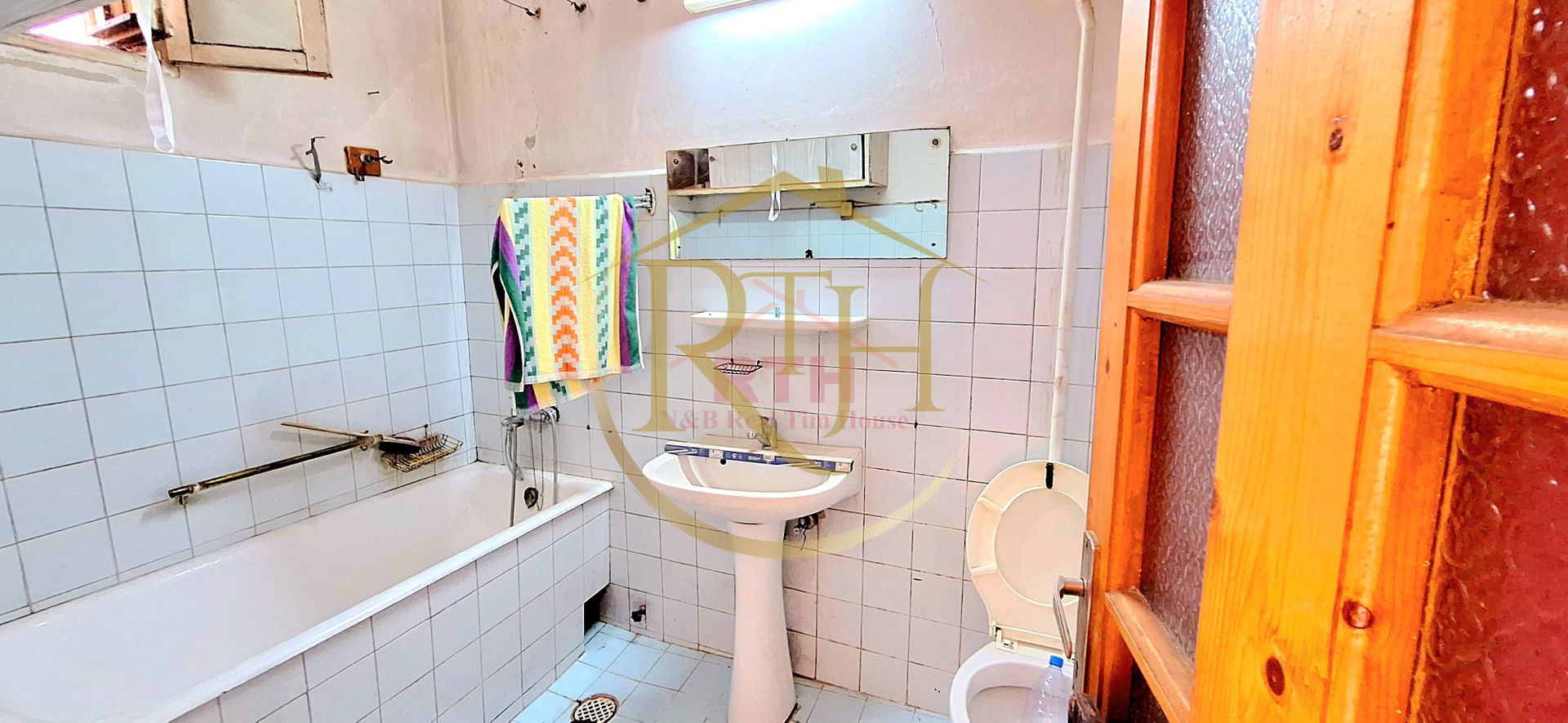 Oferim spre vanzare casa + teren, zona Sagului,  Necesita renovare - Poză 18