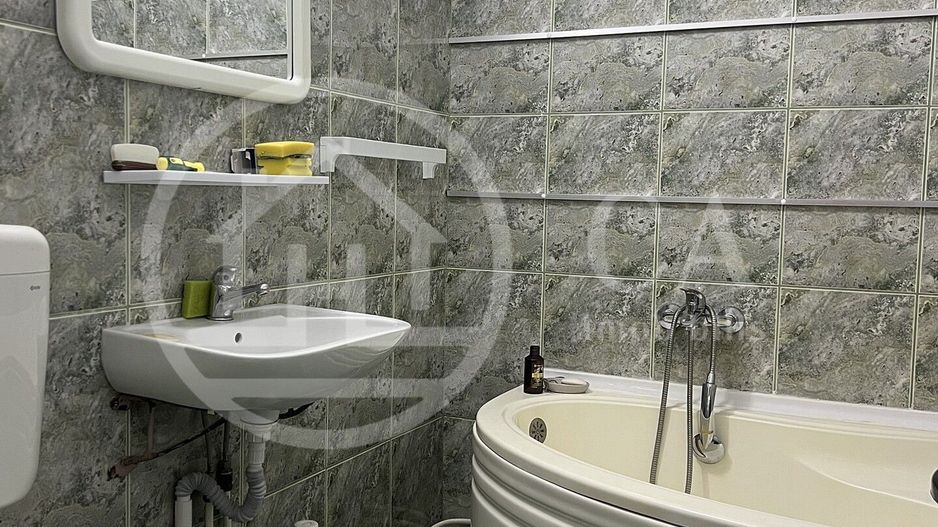 Apartament cu 3 camere de vanzare Decebal Oradea - Poză 8