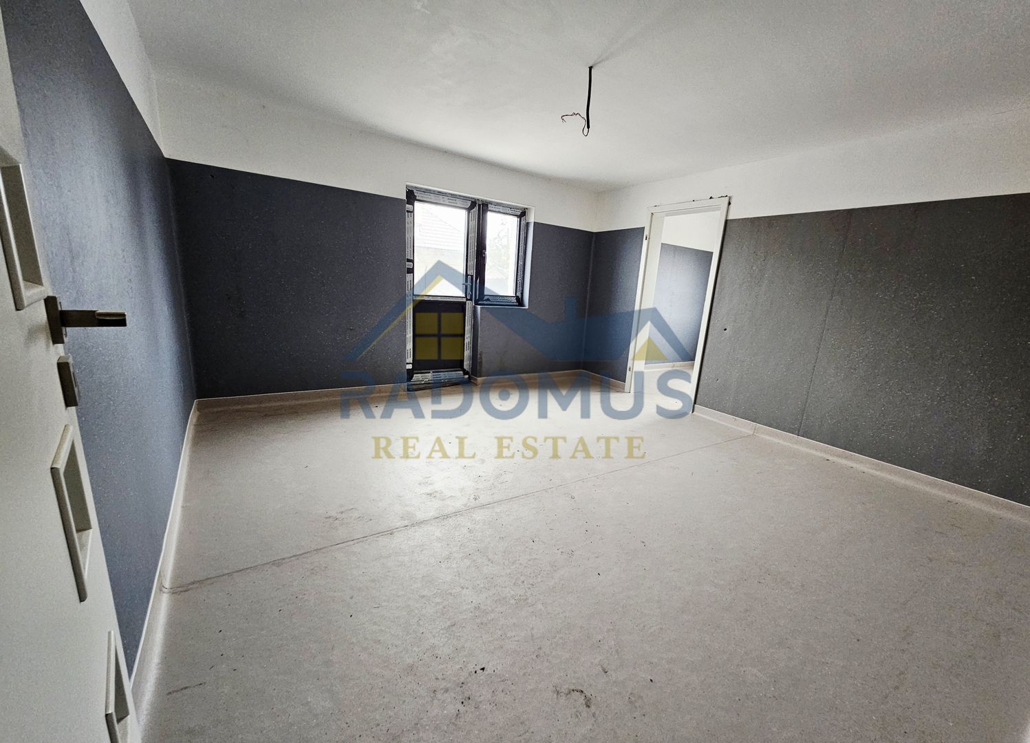 Vila Tătărani - 280 mp utili - 500 mp Teren - 8 Camere + 4 Băi - Poză 7