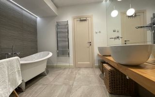 APARTAMENT ULTRACENTRAL DE LUX CU 4 CAMERE LA INCHIRIERE IN COMPLEX - Poză 18