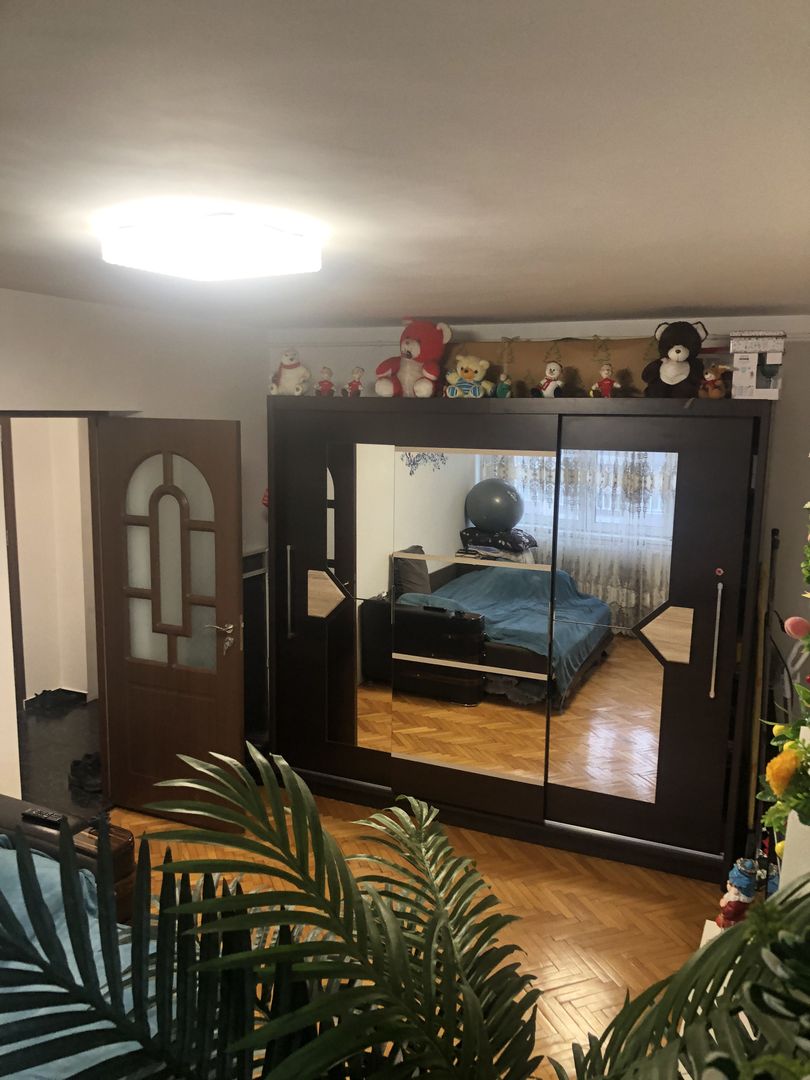 De vanzare Apartament  2 camere  Lujerului - Poză 3