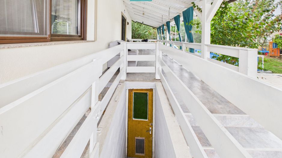 Vilă cu 3 camere în Vladimirescu - Poză 20