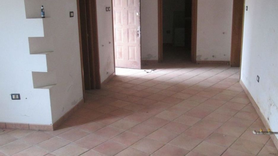 Vand Vila si teren cu deschidere la lac (5128mp) - Poză 10