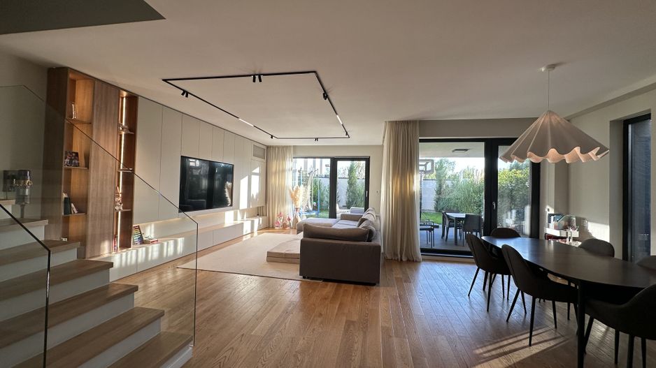 INCHIRIERE VILA ZONA PIPERA - Poză 1