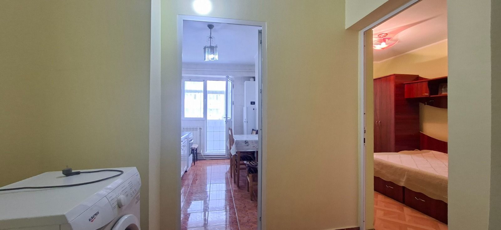 De inchiriat apartament cu 2 camere Micro 14, etaj 1, 350 euro - Poză 3