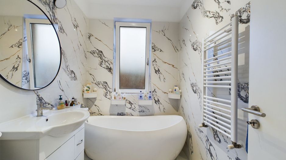 Apartament modern cu 3 camere și curte privată generoasă – Dumbrăvița - Poză 7