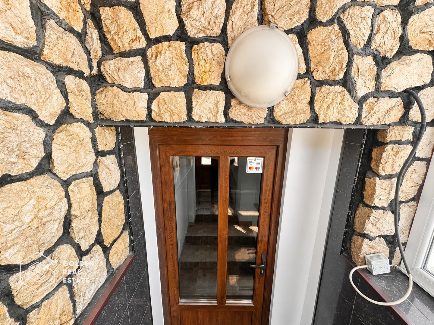 Spatiu pretabil salon infrumusetare, cabinet, 8 camere, Boul Rosu, 200mp - Poză 17