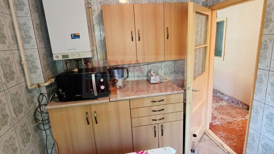 Casă 4 camere, teren 315 mp, garaj – Cantacuzino, Ploiești - Poză 12