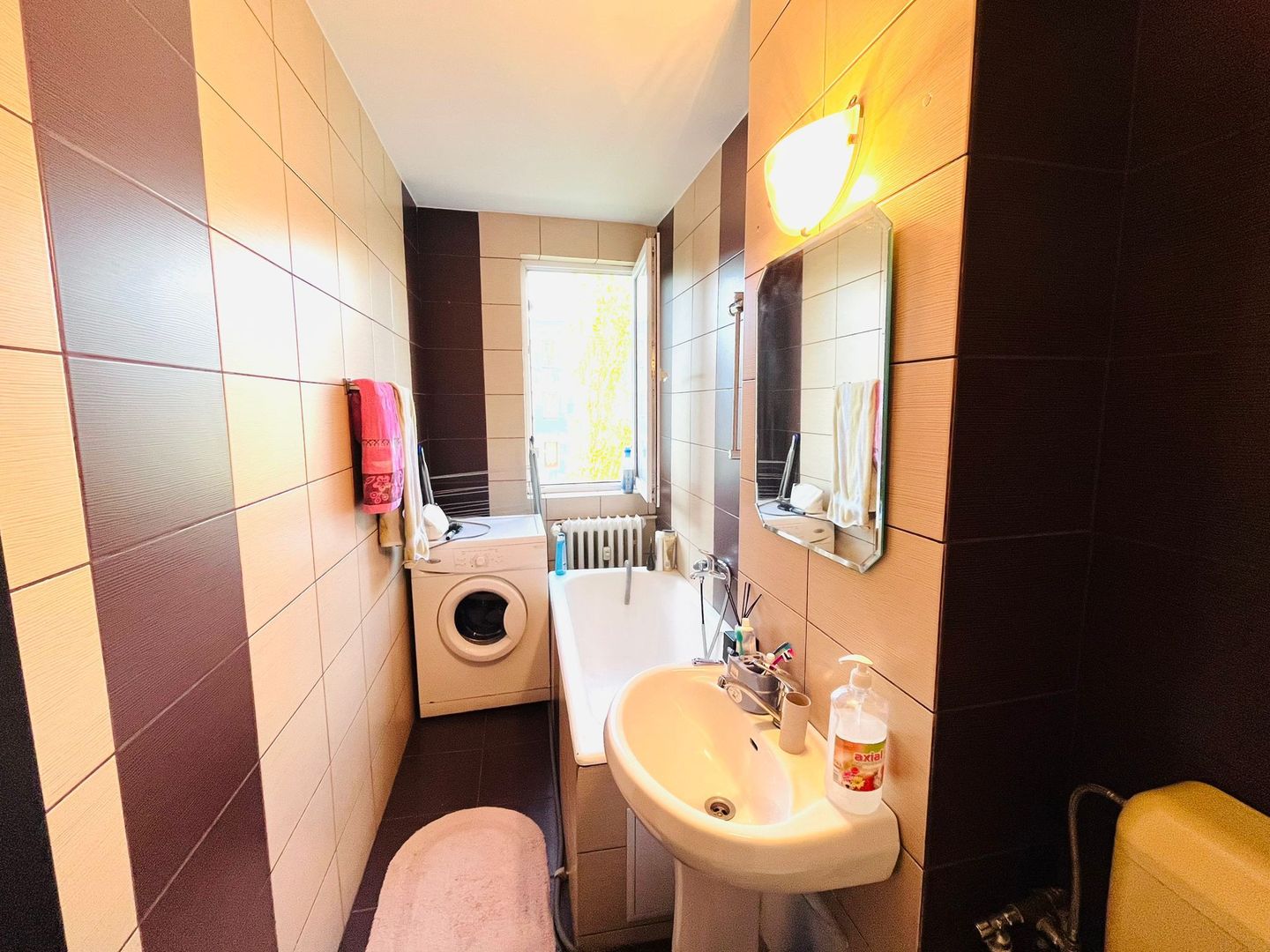 GARSONIERA DECOMANDATA RENOVATA COMPLET ETAJ 3/4 DRUMUL TABEREI - Poză 3