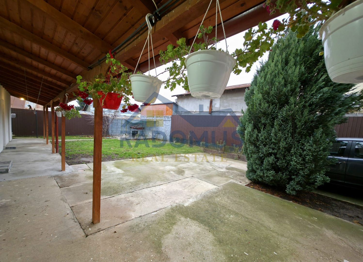 Casă Ploiești – Strada Arborilor nr. 59 -400 mp Teren -4 Camere - Poză 1