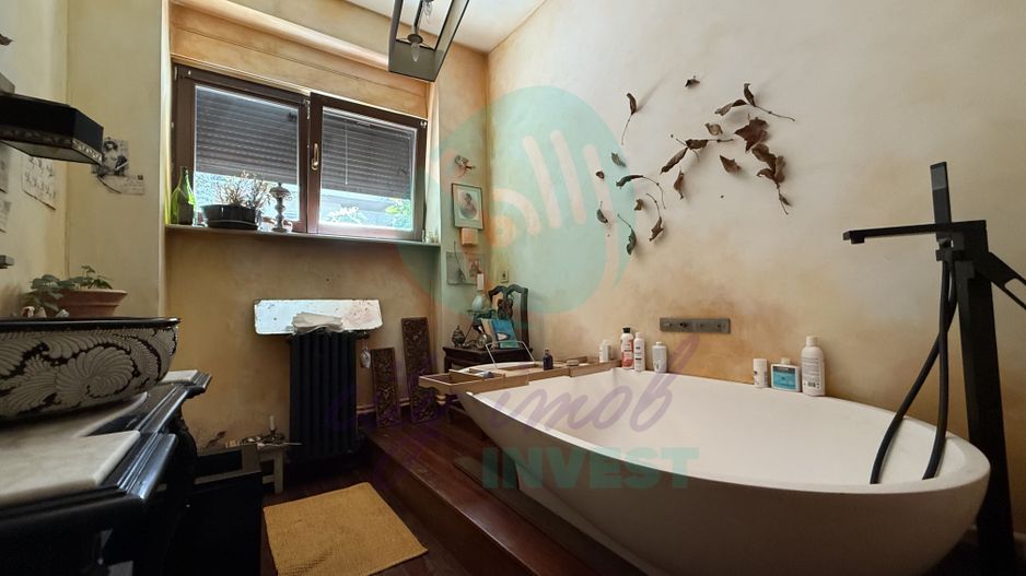 Apartament interbelic cu grădină și garaj - Poză 10