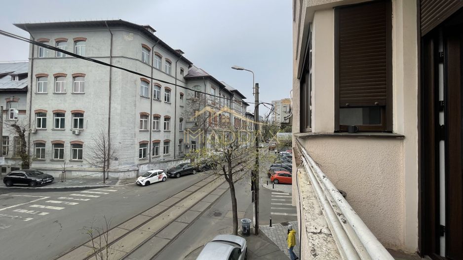 Apartament  6 camere*** 180 mp****Centrul Capitalei - Poză 15