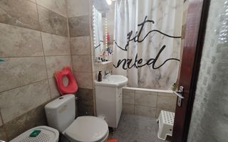 Apartament 2 Camere, Decomandat, Zona Cetate, Etaj 1 - Poză 5