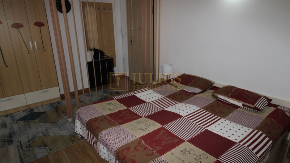 Se afla la 5 minute de Complex, ideal pentru studenti, centrala proprie - Poză 5