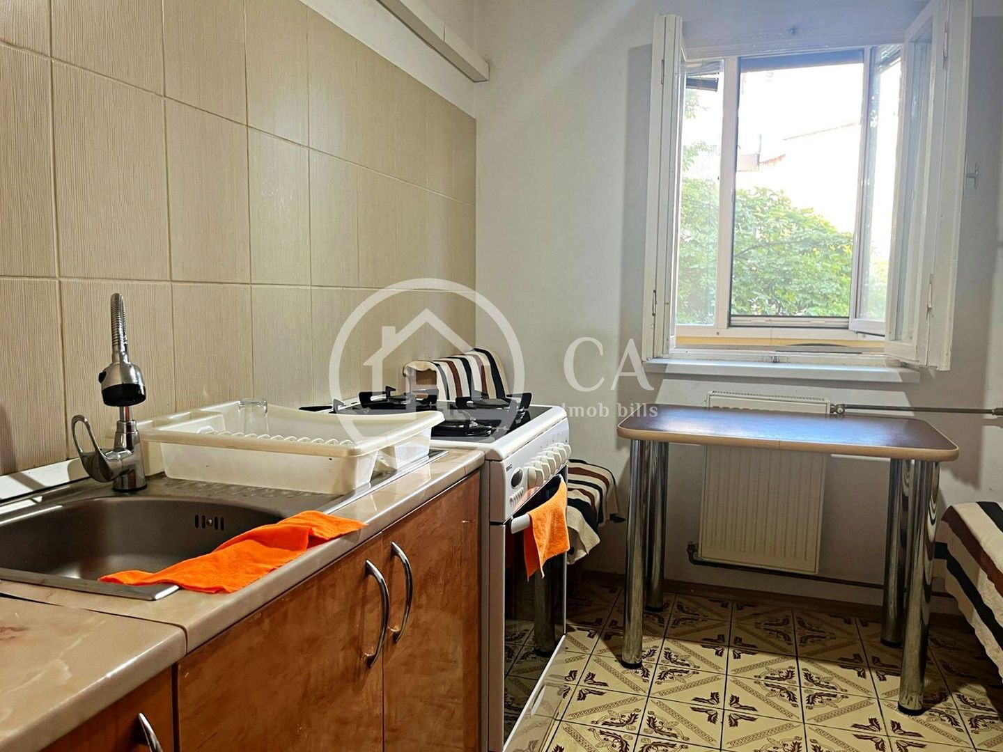 Apartament cu 3 camere de inchiriat in zona Rogerius, Oradea - Poză 6