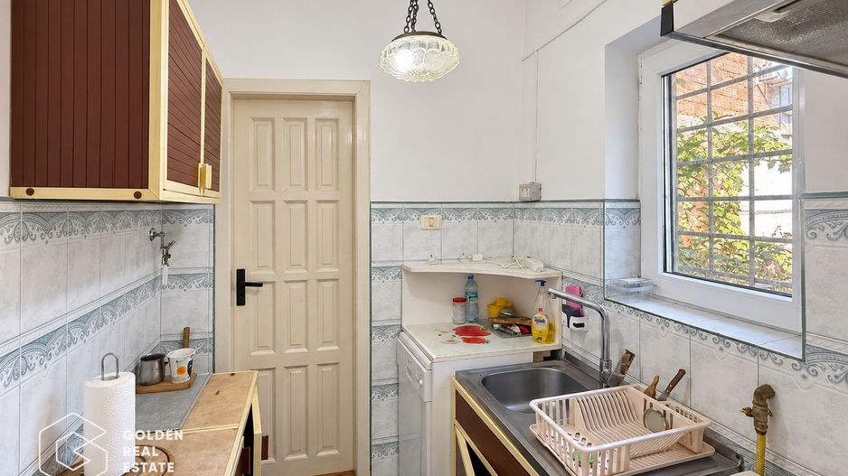 Casa din caramida, 3 camere + anexa, teren 262 mp,  zona Vlaicu - Poză 14