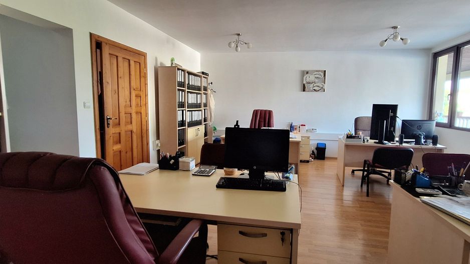 Imobil in zona Bucovina -pretabil sediu firma/clinica/etc - Poză 12