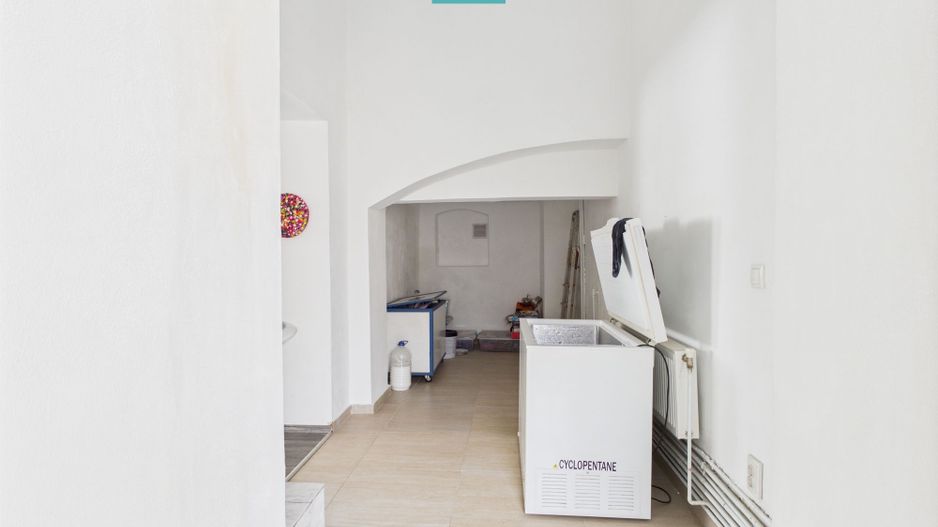 Casă cu 6 camere în zona Central - Poză 5