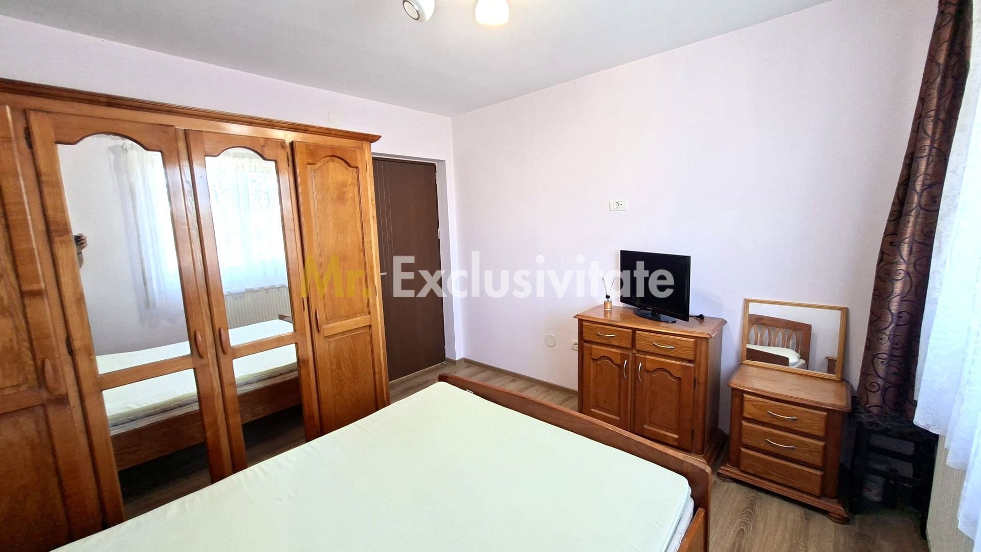 Apartament 3 camere Ultracentral-Pitesti-Bloc Mobilux etaj intermediar - Poză 4