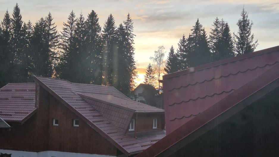 Comision 0 - Apartament în vilă, spațios, priveliște spre cabana Postăvaru - Poză 2