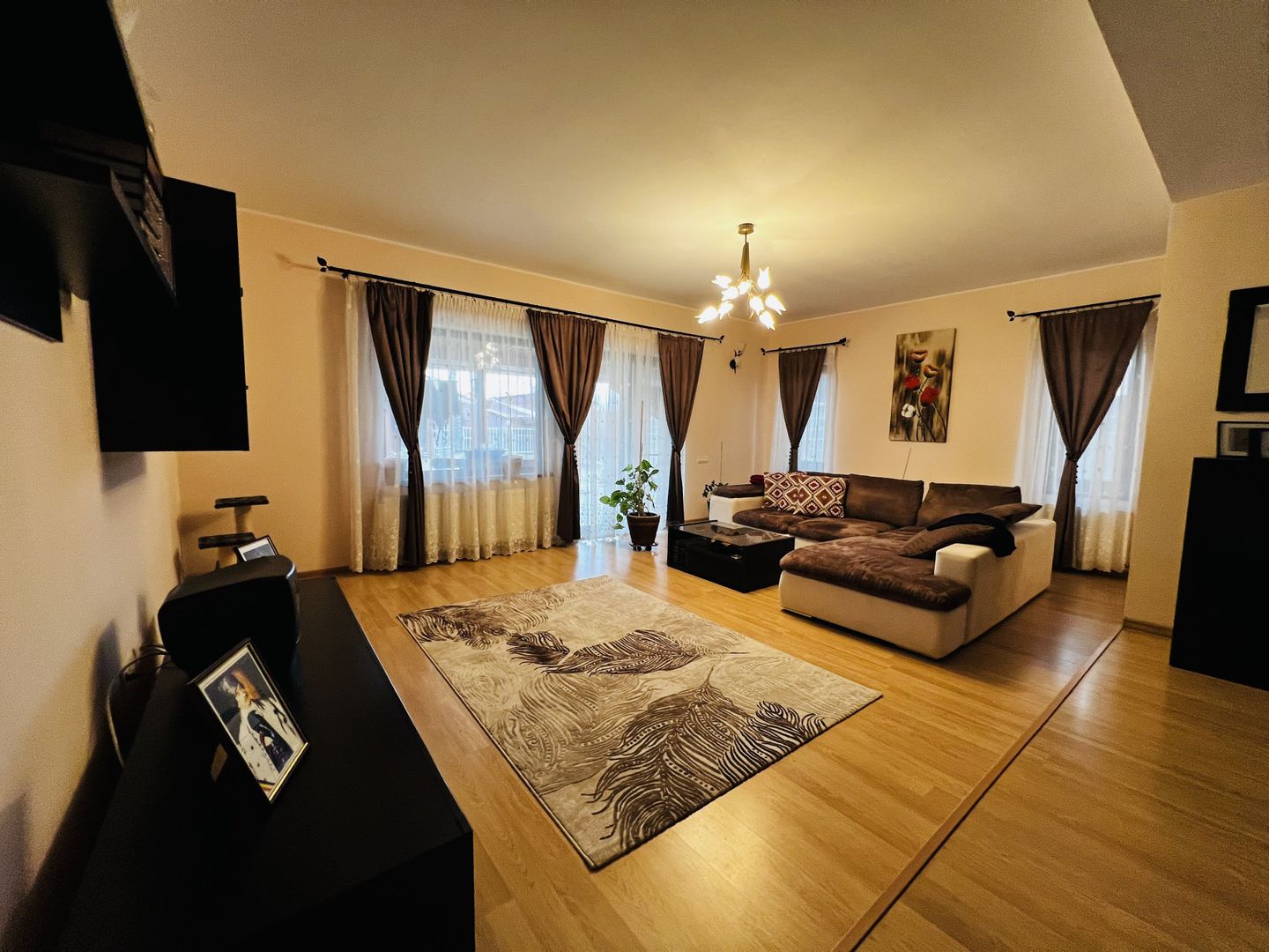 Casa in zona Centrala I 160 mp utili I Dumbravita - Poză 1