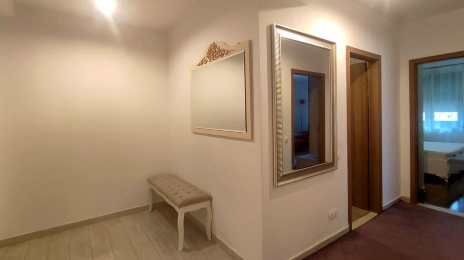 Inchiriem apartament 2 camere spatios intr-un bloc tip vila zona Tractorul - Poză 13