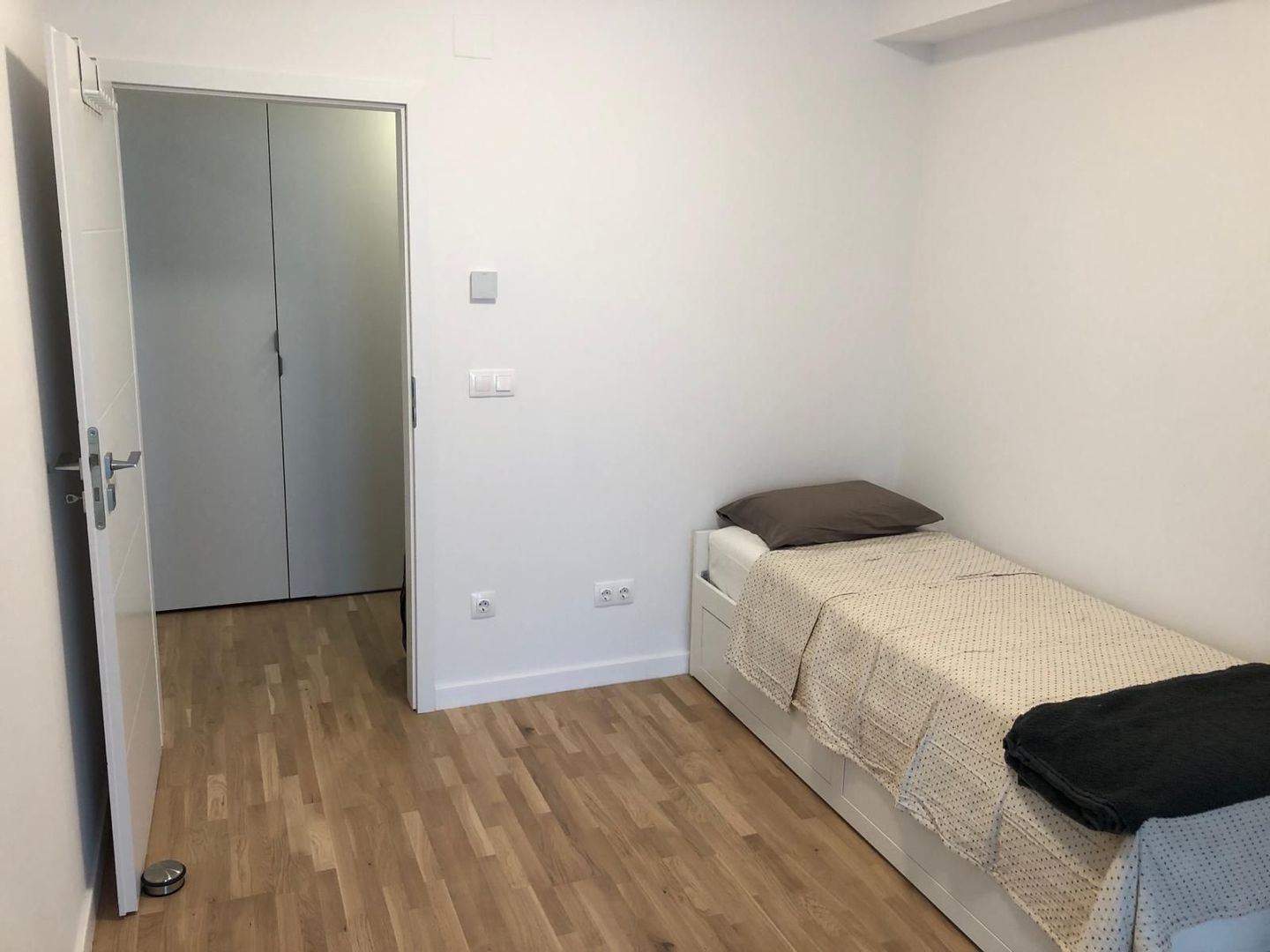 APARTAMENT 3 CAMERE ART CITY | LOC DE PARCARE | BOXA - Poză 10