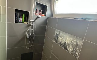 Apartament 3 camere 83 mp utili curte si 2 locuri parcare in Selimbar - Poză 14