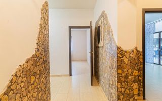 Apartament 4 camere si Curte Proprie | Parcare Inclusă - Poză 4