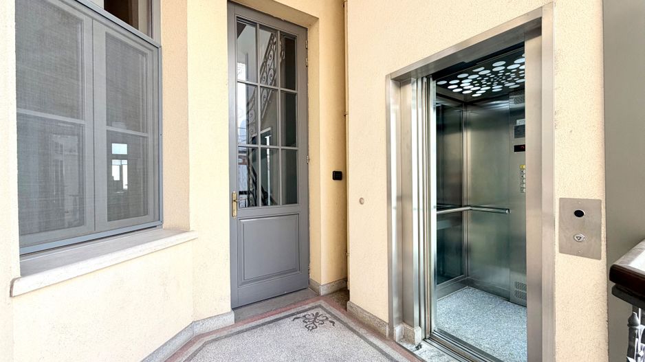 Spatiu pentru birou amenajat si generos in Piata Unirii - Poză 18