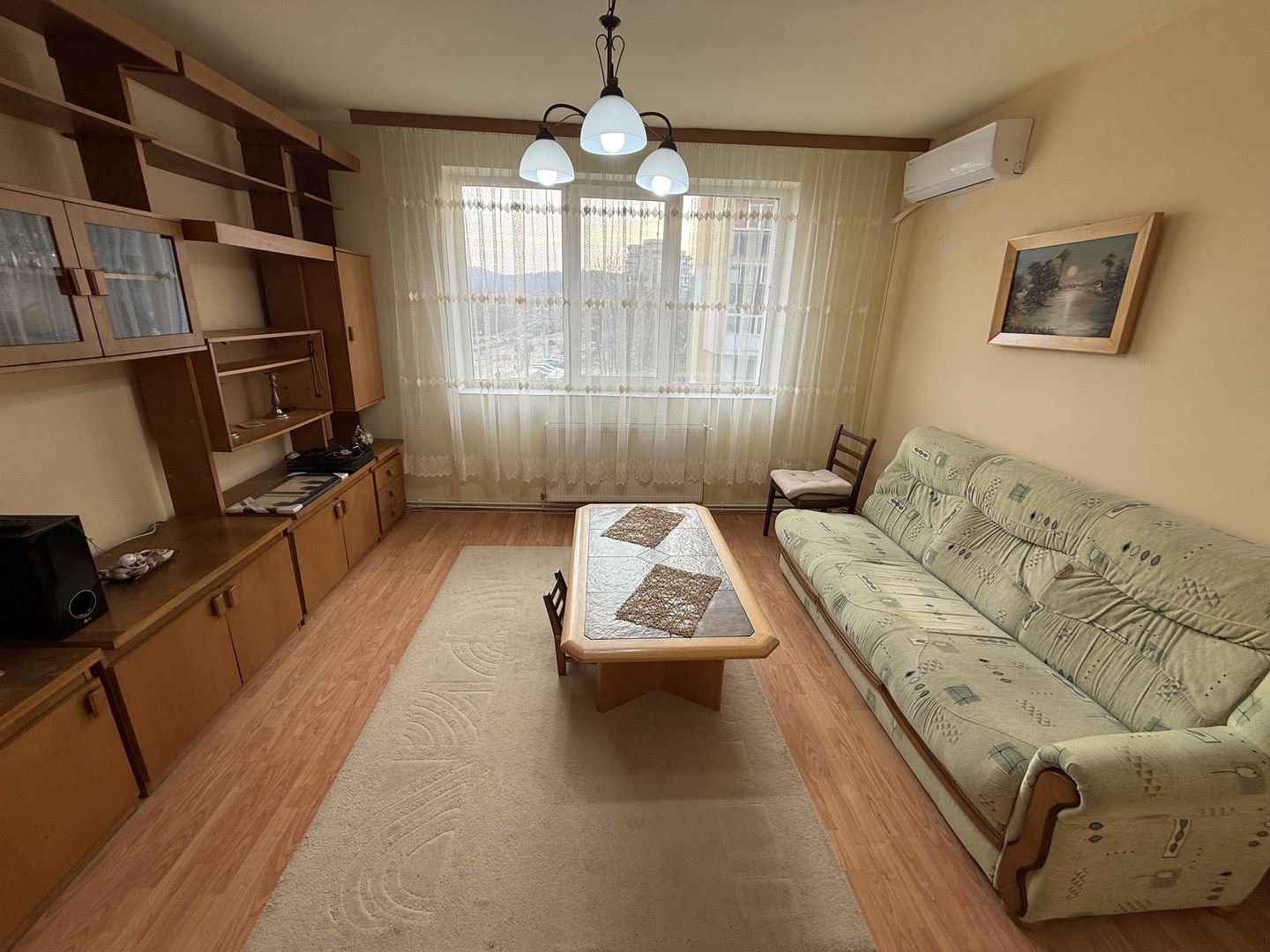 Apartament 3 camere 60 mp etaj 2 - Campina ,langa OMV - Poză 1
