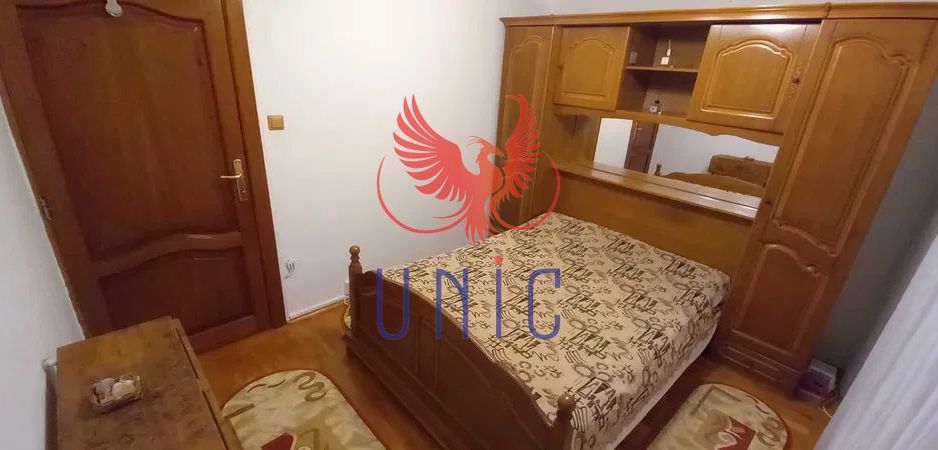 Apartament 3 camere, zona Amaradia - 400 Euro - Poză 4