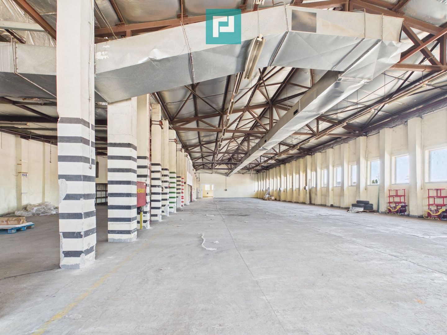 HALĂ INDUSTRIALĂ DE 800 MP DE ÎNCHIRIAT - Poză 4