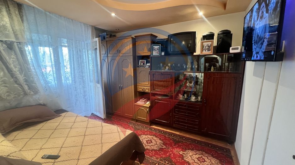 Apartament de vânzare  Craiovita - Poză 1