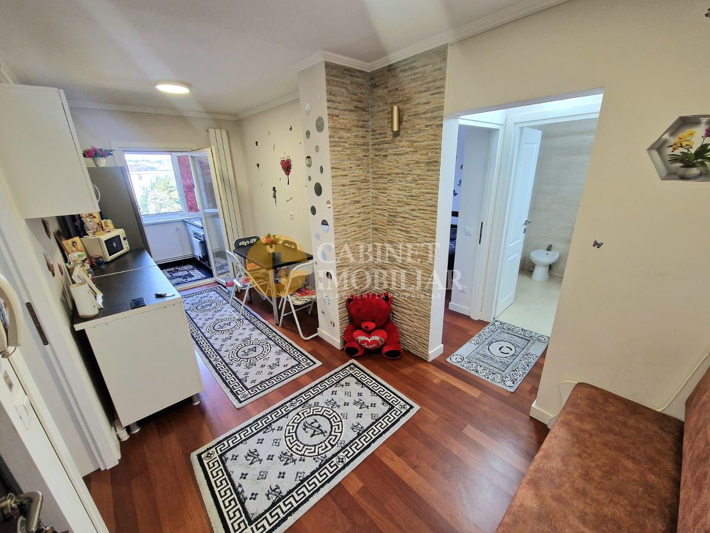 Apartament 2 Camere Decomandat- Renovat- Mobilat si Utilat-Zona Dacia - Poză 6