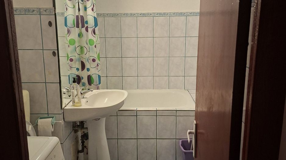 Apartament spațios în zona Bucovina - Poză 5